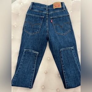 Levi’s 721 High Rise Skinny Ankle Jeans